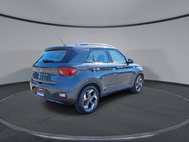 Used 2024 Hyundai Venue SEL FWD image 8