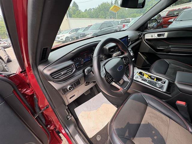 Certified 2023 Ford Explorer ST-Line AWD/4WD image 10