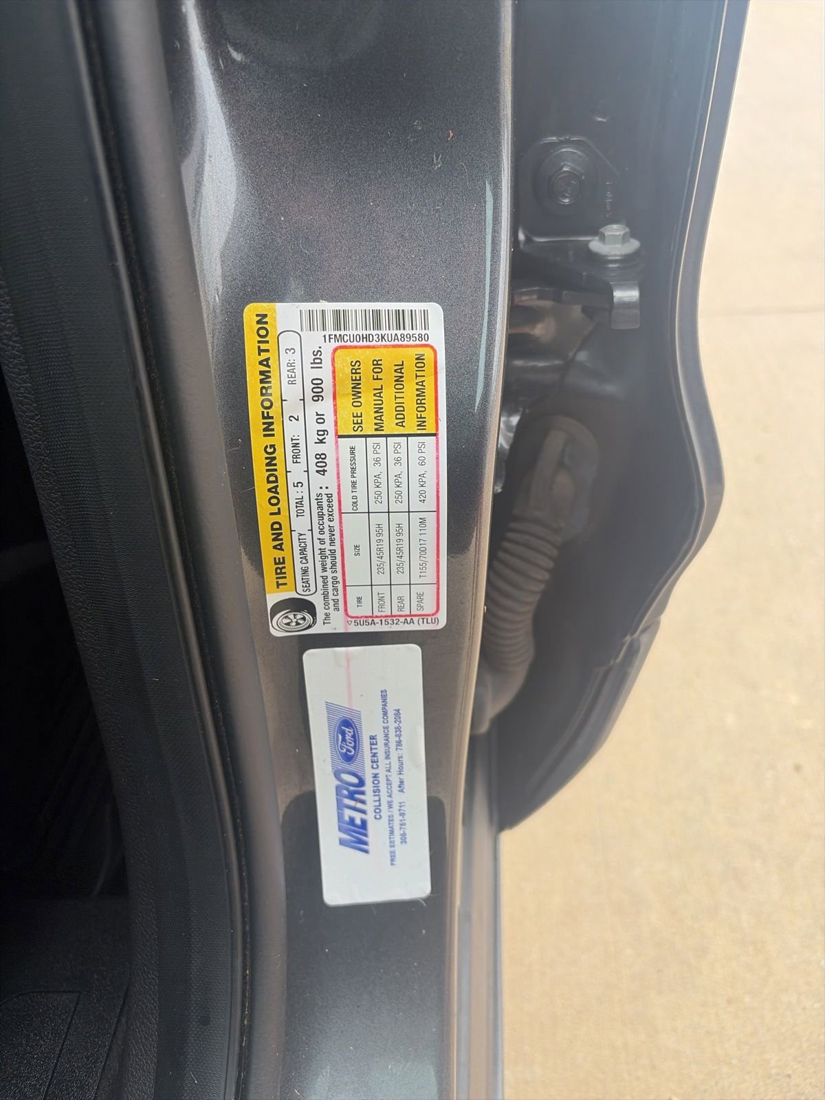 Certified 2019 Ford Escape SEL FWD image 14