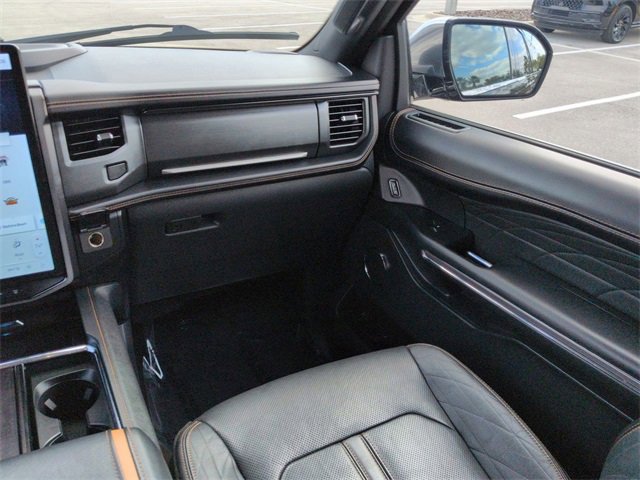 Certified 2023 Ford Expedition Max Platinum image 18