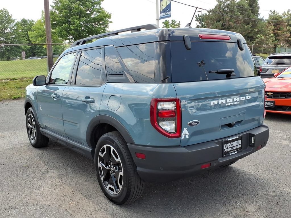 Certified 2023 Ford Bronco Sport Outer Banks w/ Tech Package AWD/4WD image 4