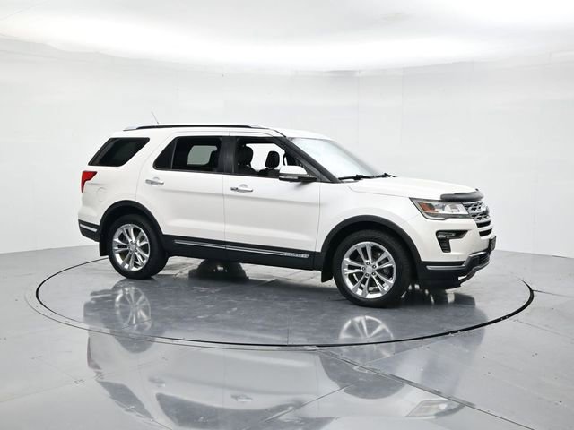 Certified 2018 Ford Explorer Limited w/ Class II Trailer Tow Package image 3