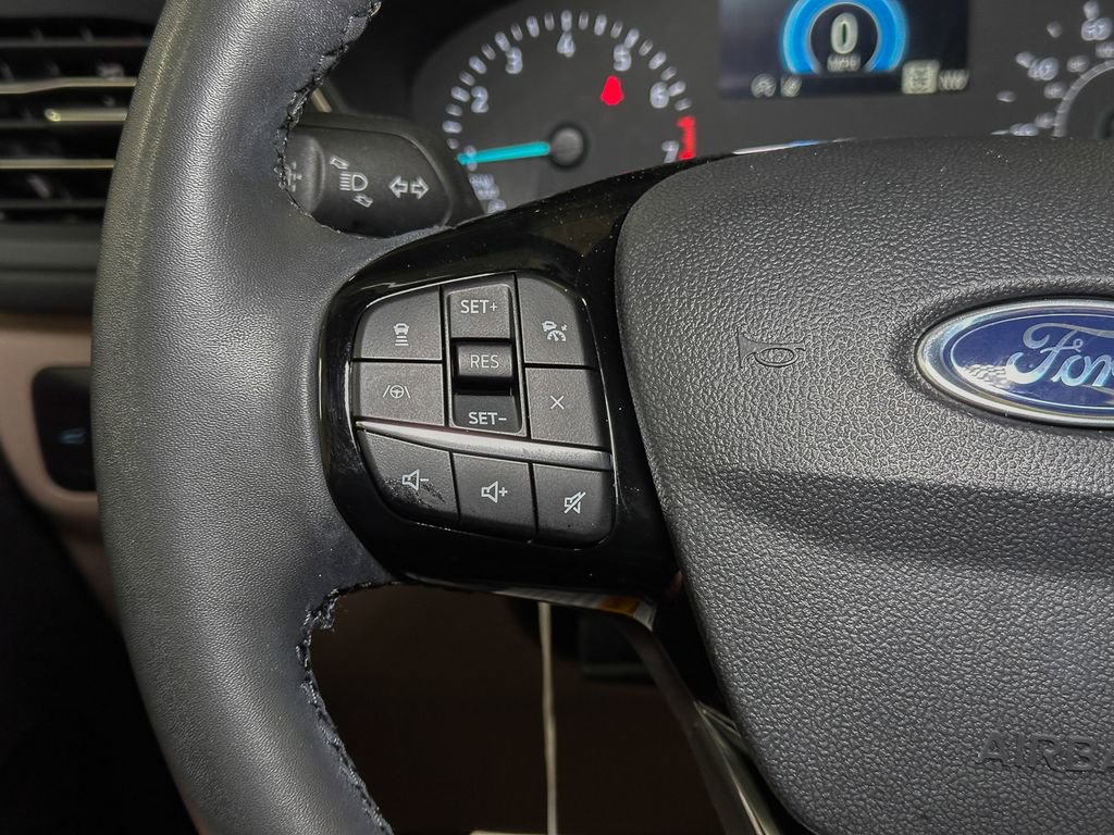 Certified 2022 Ford Escape SEL AWD/4WD image 34