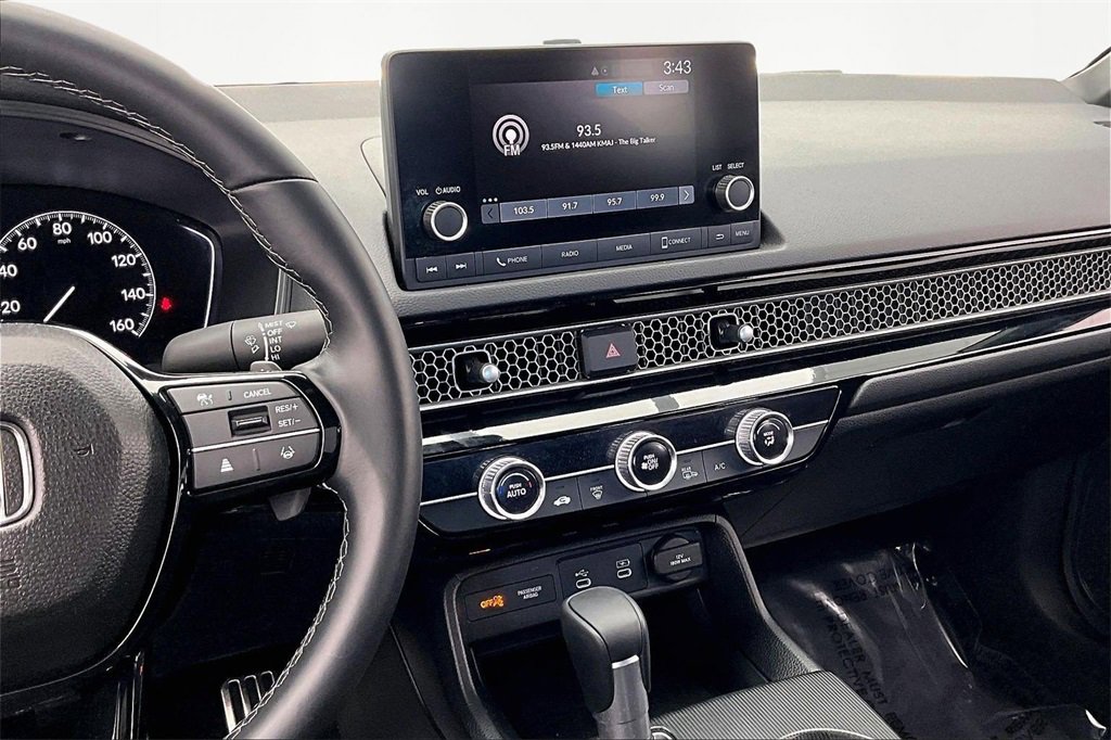 Used 2025 Honda Civic Sport image 6