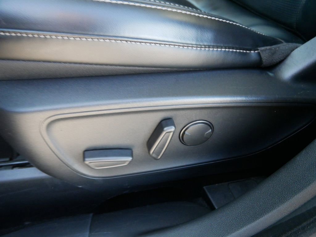 Certified 2024 Ford Escape Platinum image 11