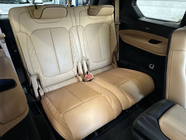 Used 2024 Jeep Grand Cherokee L Summit AWD/4WD image 25