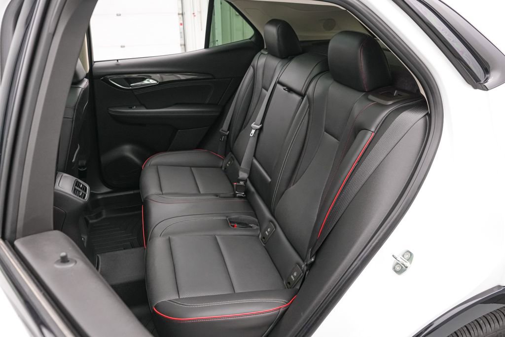 Used 2023 Buick Envision Essence w/ Sport Touring Package AWD/4WD image 18