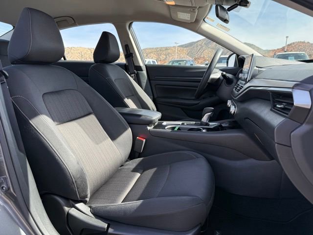 Used 2024 Nissan Altima 2.5 SV image 15