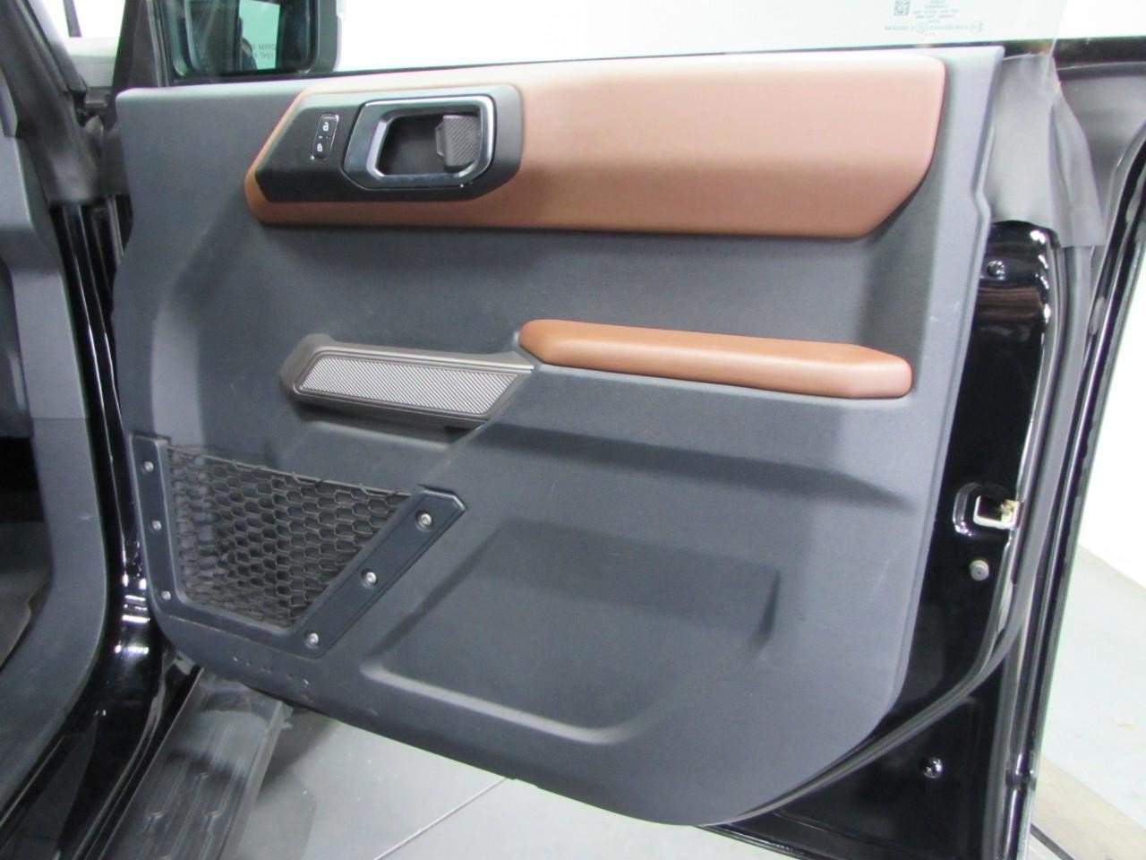Certified 2022 Ford Bronco Outer Banks AWD/4WD image 16
