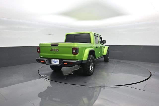 Used 2025 Jeep Gladiator Mojave w/ Convenience Group AWD/4WD image 7