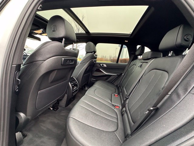 Used 2021 BMW X5 xDrive45e w/ Premium Package AWD/4WD image 17