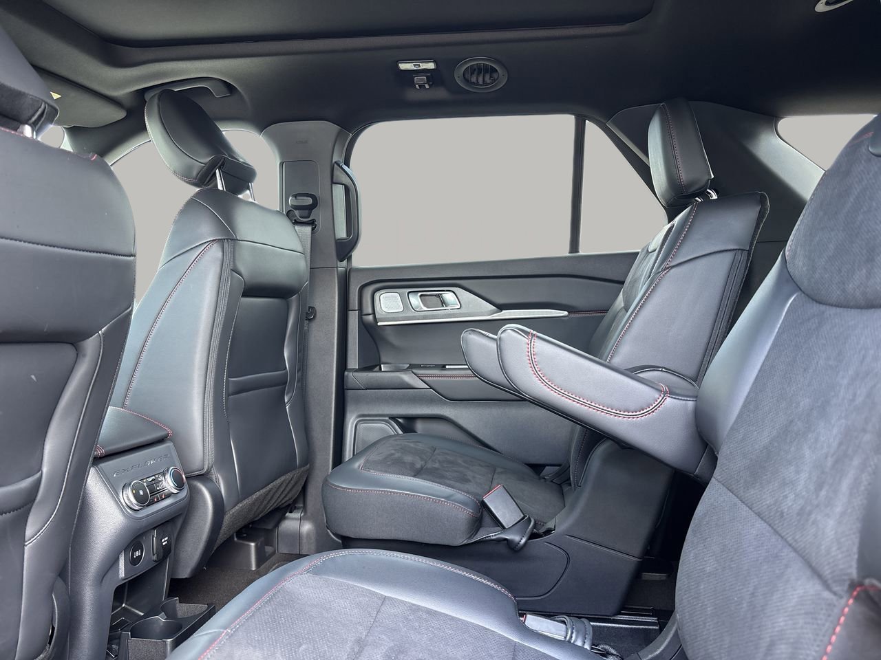 Certified 2025 Ford Explorer ST w/ Sun And Sound Package RWD image 18