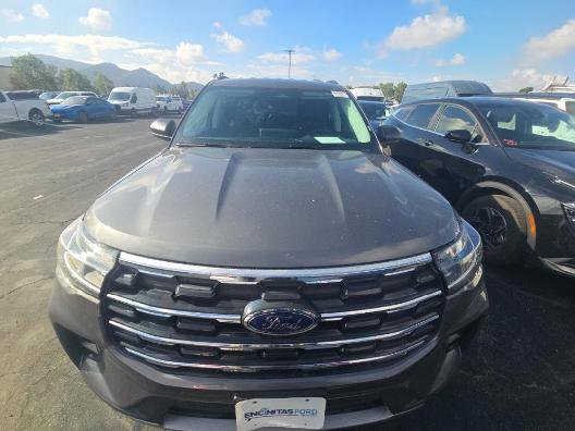 Certified 2025 Ford Explorer Active w/ Active Comfort Package RWD image 2