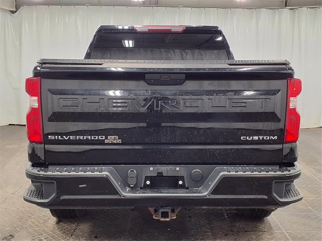 Used 2019 Chevrolet Silverado 1500 Custom w/ Custom Value Package image 3