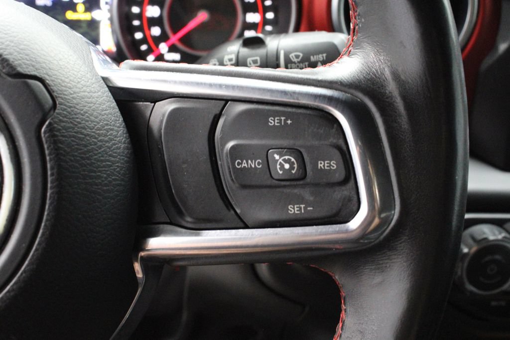 Used 2018 Jeep Wrangler Unlimited Rubicon AWD/4WD image 30