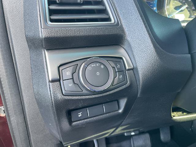 Certified 2019 Ford Explorer XLT w/ Equipment Group 202A FWD image 31
