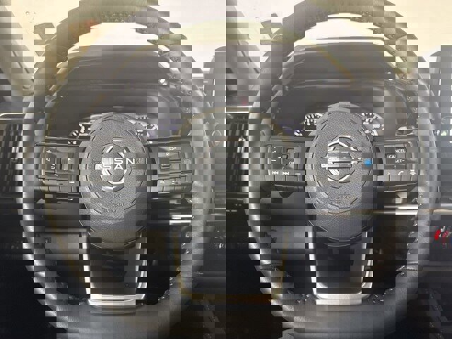 Used 2025 Nissan Pathfinder SL w/ SL Premium Package image 22