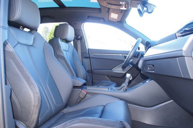 Used 2021 Audi Q3 2.0T Premium Plus w/ Premium Plus Package image 11