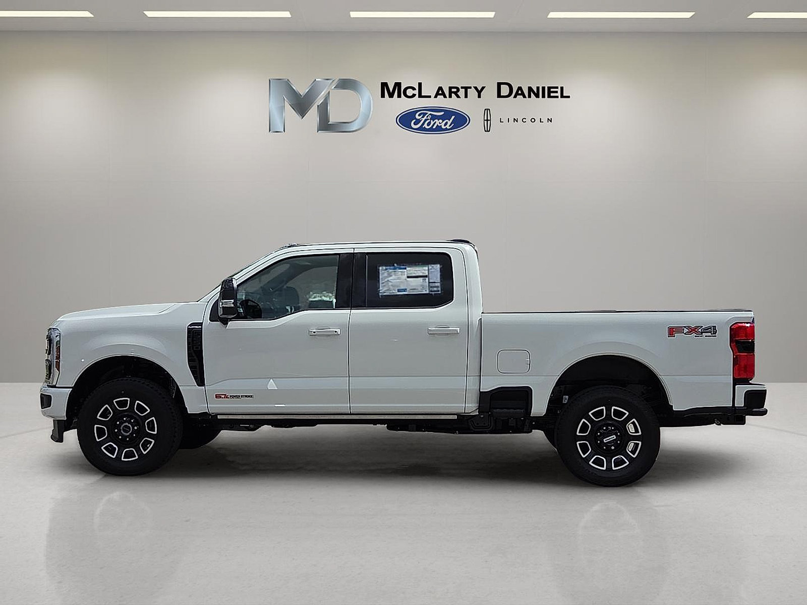 Certified 2025 Ford F250 Platinum AWD/4WD image 3