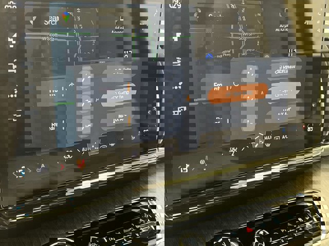 Certified 2025 Ford Expedition Platinum w/ Platinum Ultimate Package image 24