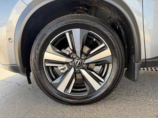 Used 2023 Nissan Rogue Platinum w/ Platinum Premium Package AWD/4WD image 30