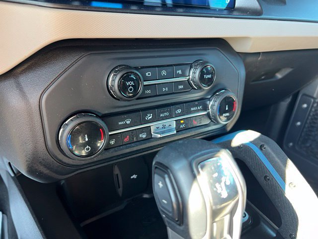 Certified 2022 Ford Bronco Wildtrak AWD/4WD image 14