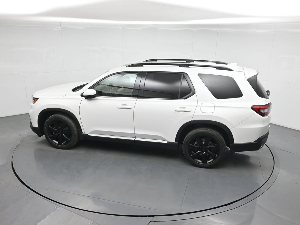 Used 2023 Honda Pilot Elite image 43