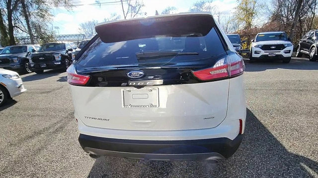 Certified 2023 Ford Edge Titanium AWD/4WD image 7