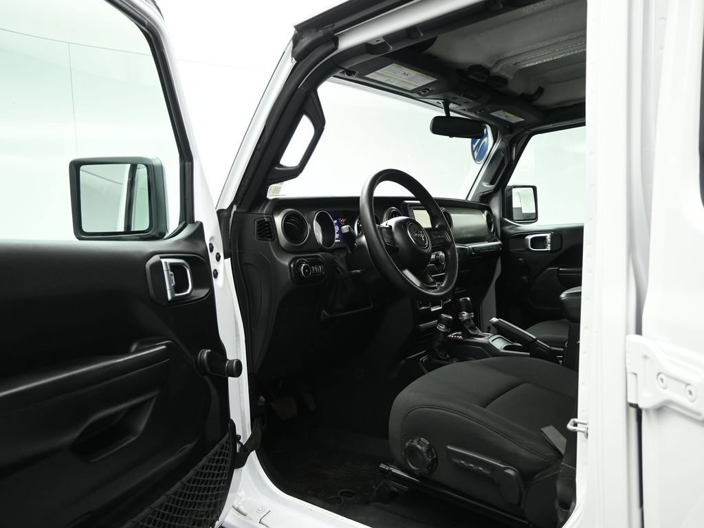 Used 2021 Jeep Wrangler Unlimited Sport AWD/4WD image 9