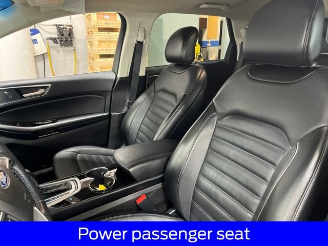 Certified 2017 Ford Edge SEL w/ Equipment Group 201A AWD/4WD image 30