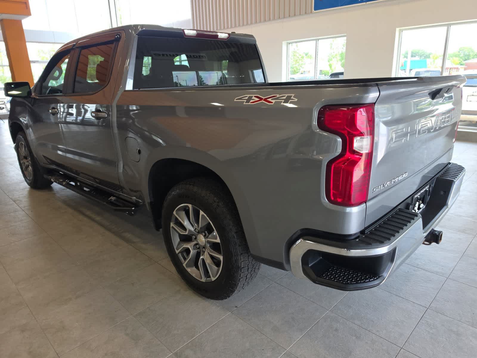 Used 2020 Chevrolet Silverado 1500 LT w/ All-Star Edition AWD/4WD image 9