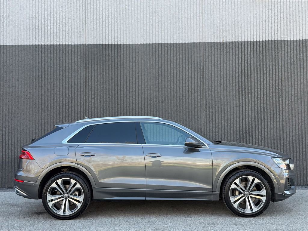 Used 2019 Audi Q8 Prestige w/ Towing Package image 2