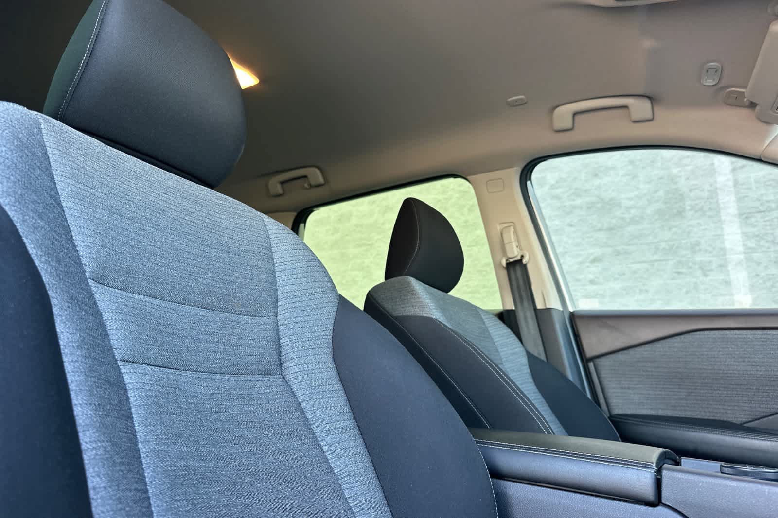 Used 2023 Nissan Rogue SV AWD/4WD image 18