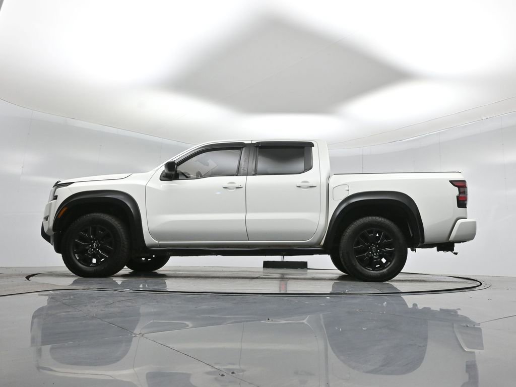 Used 2022 Nissan Frontier SV w/ Technology Package image 25