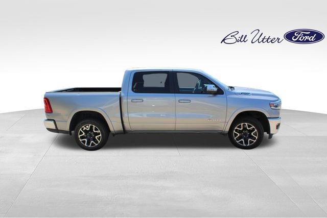 Used 2025 RAM 1500 Laramie AWD/4WD image 4
