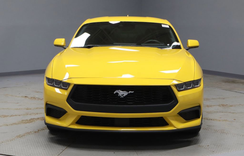 Certified 2024 Ford Mustang Coupe RWD image 8