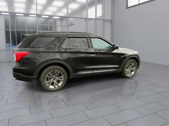 Certified 2023 Ford Explorer XLT w/ Equipment Group 202A image 4