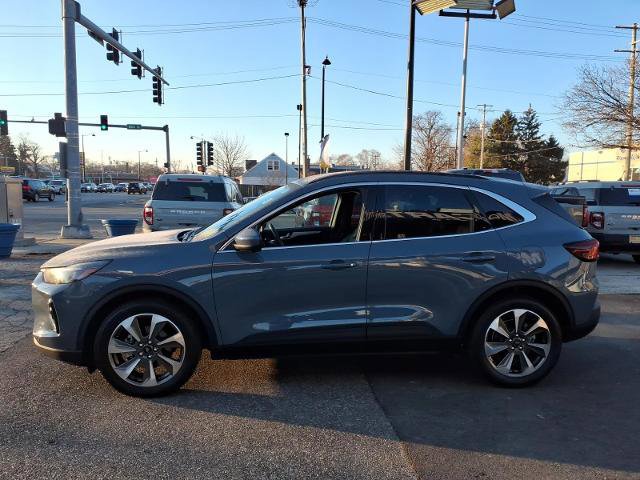 Certified 2023 Ford Escape Platinum image 2