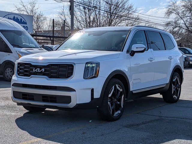 Used 2025 Kia Telluride S FWD image 8