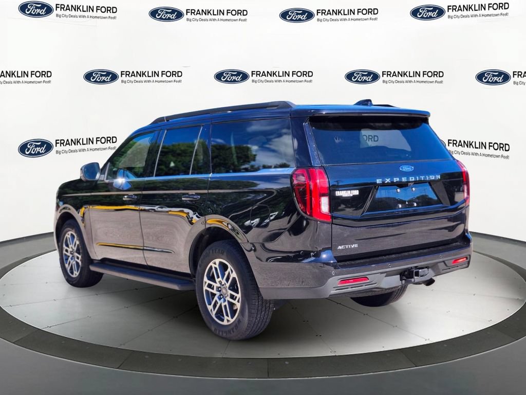 Certified 2025 Ford Expedition Active RWD image 3
