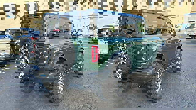 Certified 2025 Ford Bronco Badlands image 5