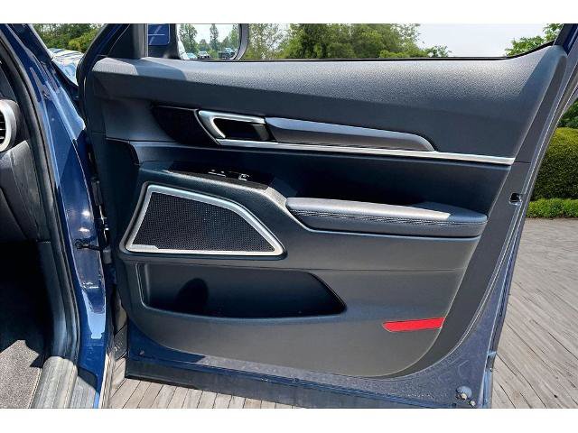 Used 2025 Kia Telluride S FWD image 21