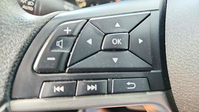Used 2024 Nissan Altima 2.5 SV FWD image 21
