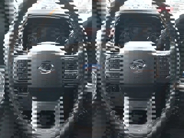 Certified 2021 Ford F150 XLT w/ Equipment Group 302A High image 18