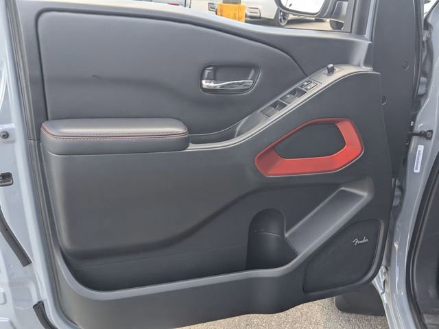 Used 2025 Nissan Frontier PRO-4X w/ Pro Premium Package AWD/4WD image 9