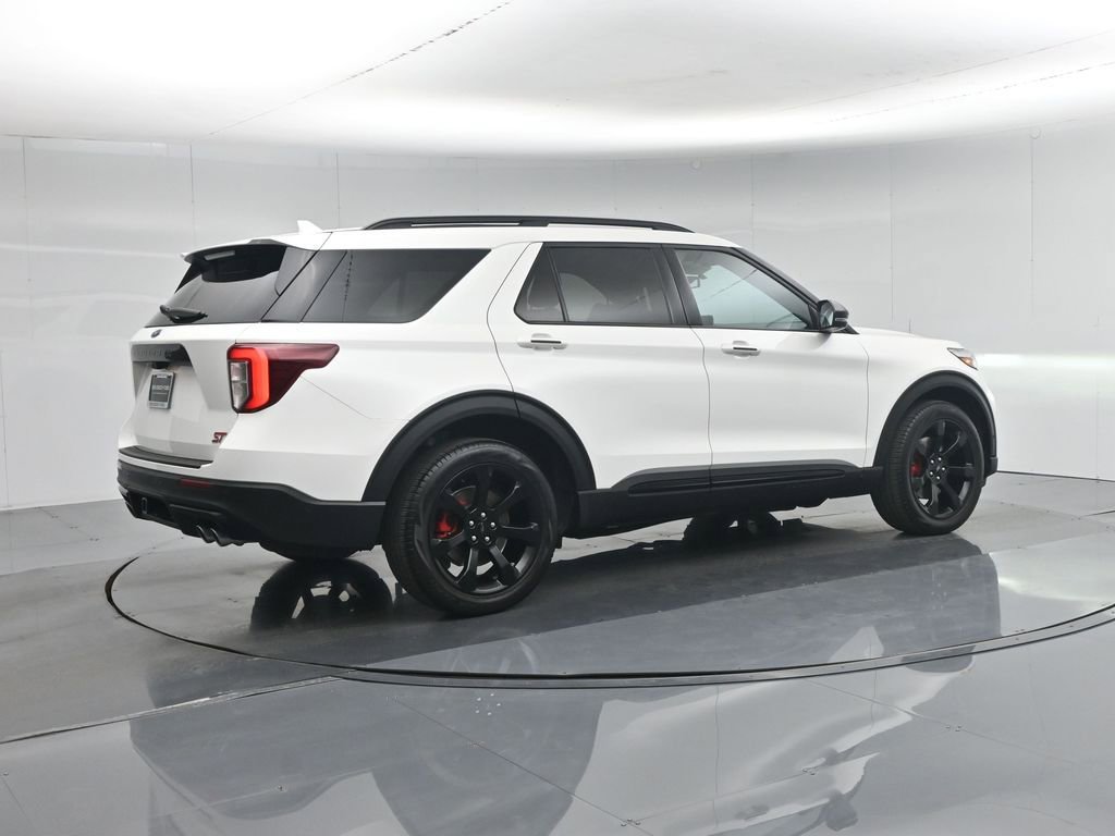 Certified 2023 Ford Explorer ST w/ Equipment Group 401A AWD/4WD image 32