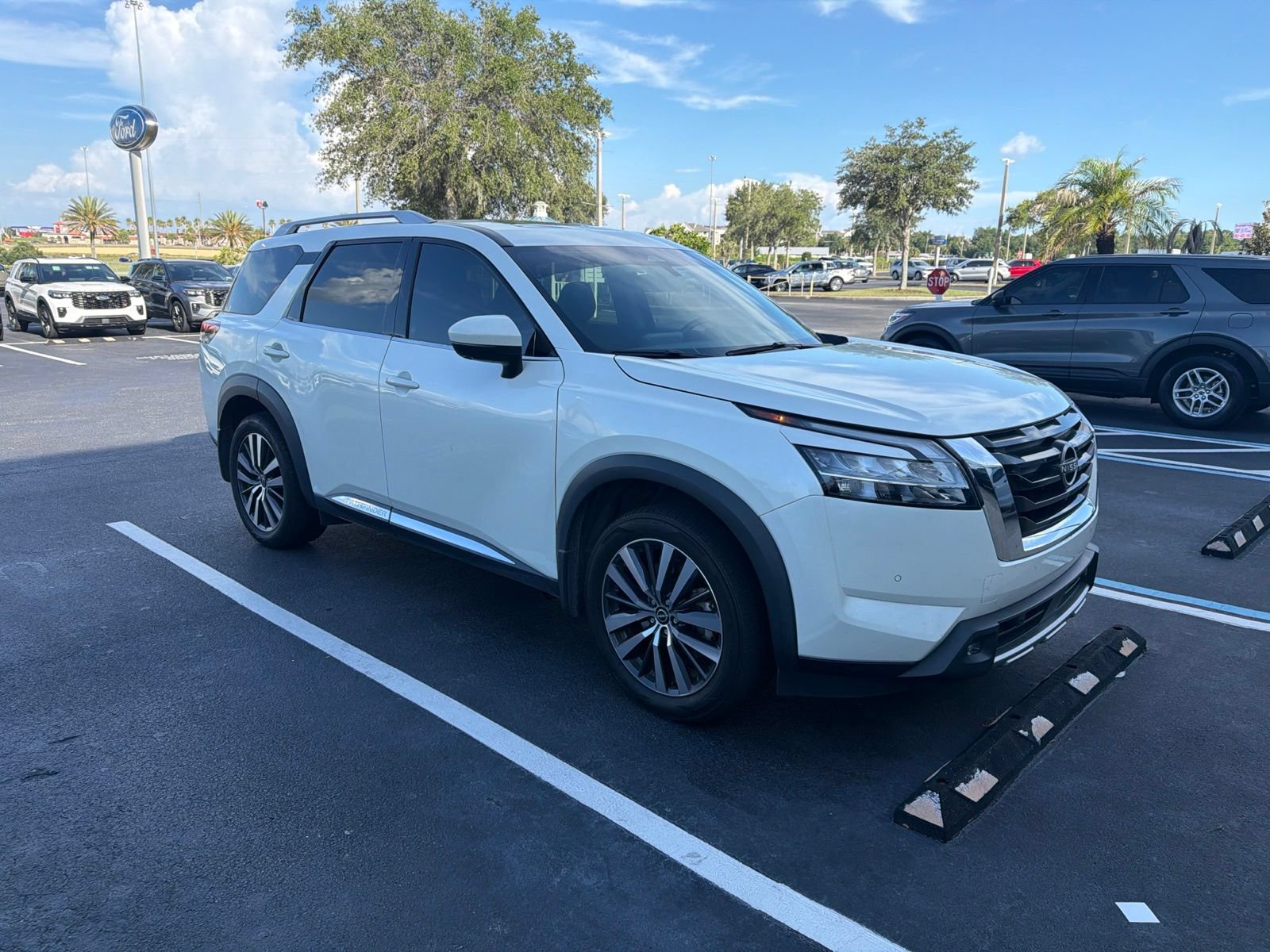 Used 2022 Nissan Pathfinder Platinum w/ Cargo Package