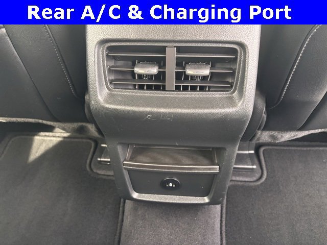 Certified 2024 Ford Edge SEL image 18