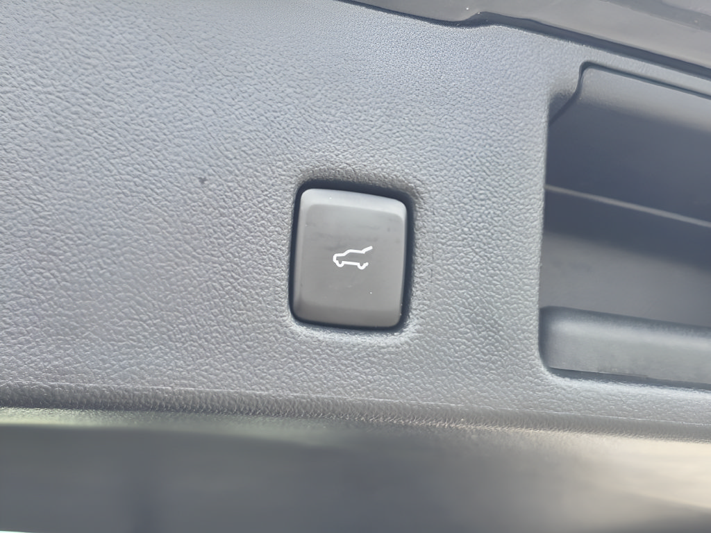 Certified 2024 Ford Escape Active AWD/4WD image 12