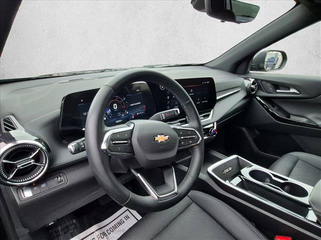 Used 2025 Chevrolet Equinox LT w/ Convenience Package II FWD image 10